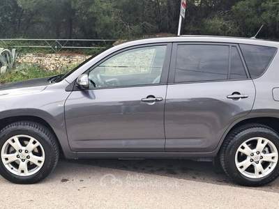 Toyota RAV4 Toyota RAV 4 RAV4 2.2 D-4D 150 CV DPF Luxury Grigio usata Cassano delle Murge