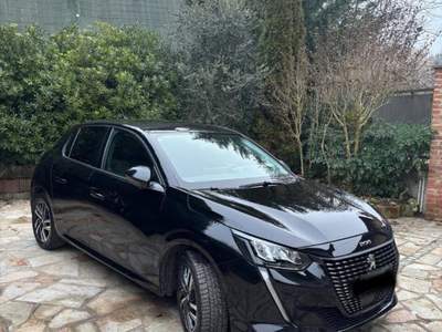 Peugeot 208 Non fumatore, carrozzeria in ottimo stato, disponibile subito Nero usata Asti