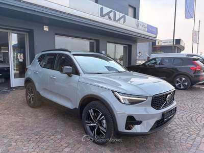 Volvo XC40 VOLVO XC40 B3 PLUS DARK KM ZERO 2026 Grigio usata Pian Camuno