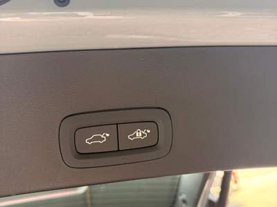 Volvo XC40 VOLVO XC40 B3 PLUS DARK KM ZERO 2026 Grigio usata Pian Camuno