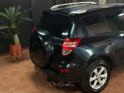 Toyota RAV4 Toyota RAV4 2.2 D-4D Exclusive #10902 Blu/Azzurro usata Alghero