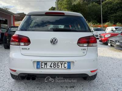 Volkswagen Golf 5p. Highline Bianco usata Massarosa