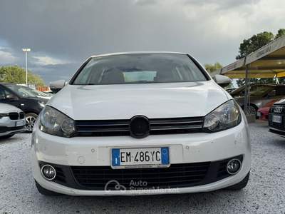 Volkswagen Golf 5p. Highline Bianco usata Massarosa
