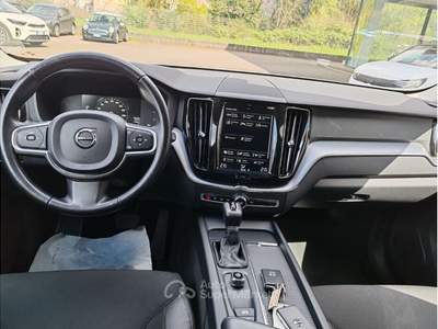 Volvo XC60 VOLVO XC60 D4 FWD MOMENTUM PRO Beige usata Pian Camuno