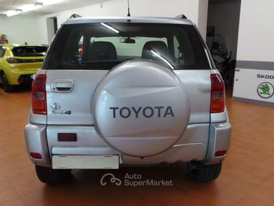 Toyota RAV4 vettura tenuta molto bne Argento usata Dormelletto