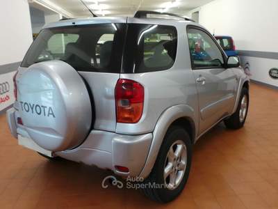 Toyota RAV4 vettura tenuta molto bne Argento usata Dormelletto