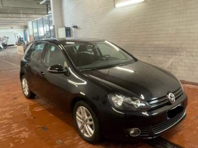Volkswagen Golf 1.6 TDI DPF 5p. Highline Nero usata Casteggio