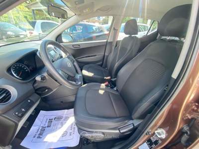 Hyundai i10 1.0 MPI TECH 67cv Marrone usata Napoli