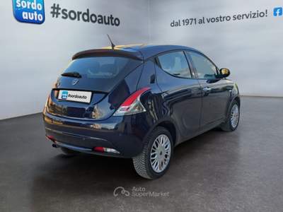 Lancia Ypsilon 1.2 69 CV 5 porte GPL Ecochic Gold Blu/Azzurro usata Castagnaro