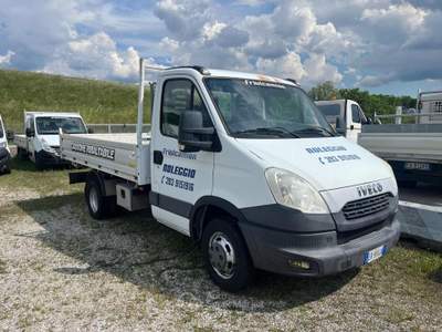 Iveco Daily 35C15 3.0 Hpi PC-RG Cabinato Bianco usata Gemona del Friuli