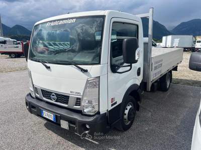 Nissan NV400 28 2.3 dCi 125CV CASSONE FISSO Bianco usata Gemona del Friuli