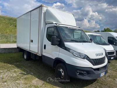 Iveco Daily 35C14 FURGONE IN LEGA LEGGERA Bianco usata Gemona del Friuli