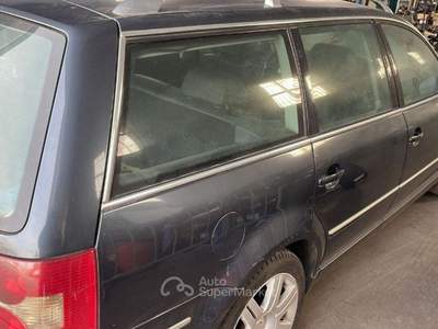 Volkswagen Passat 1.9 TDI/101 CV Var. Business Grigio usata Asigliano Veneto