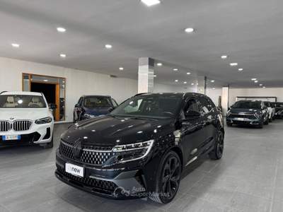 Renault Austral 1.2 Full Hybrid Techno Esprit Alpine 200cv Nero usata Pozzuoli