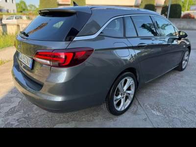 Opel Astra Ottimo stato, tagliando al cambio automatico, nessun difetto usata Baricella