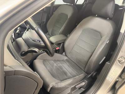 Volkswagen Golf DSG 5p. Highline BlueMotion Technology Argento usata Poviglio