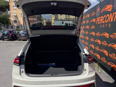 Volkswagen Taigo R Line Version non fumatore Beige usata Roma