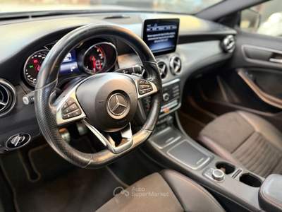 Mercedes-Benz GLA 200 d Premium auto Bianco usata BARCELLONA POZZO DI GOTTO