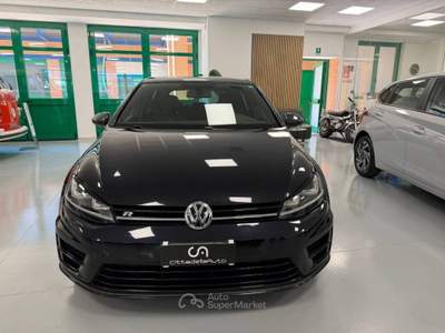Volkswagen Golf 2.0 tsi R 4motion 5p dsg usata Novara