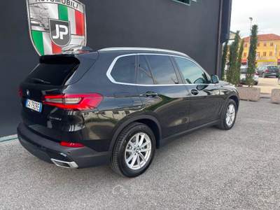 BMW X5 Xdrive25d Business auto Nero usata Vedelago