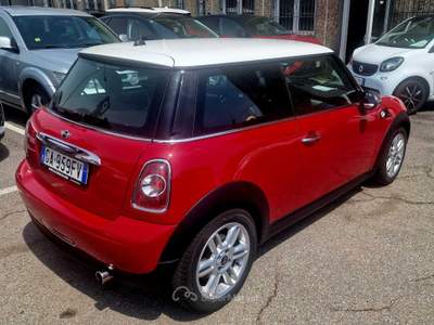 MINI Cooper LA PICCOLA CHE PIACE Rosso usata San Donato Milanese