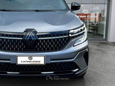 Renault Austral 1.2 E-Tech Full Hybrid Techno Esprit Alpine Grigio usata Latina