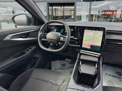 Renault Austral 1.2 E-Tech Full Hybrid Techno Esprit Alpine Grigio usata Latina