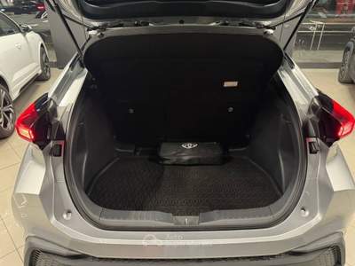 Toyota C-HR 1.8 hev Trend fwd e-cvt Argento usata Mozzo