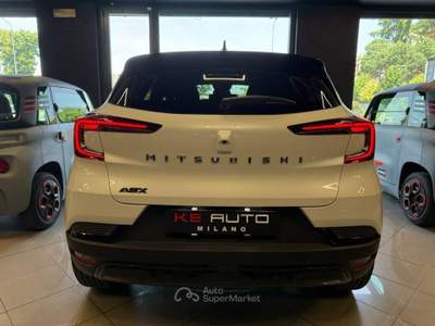 Mitsubishi ASX 1.3 MHEV 143cv Black Edition Bianco usata Mozzo