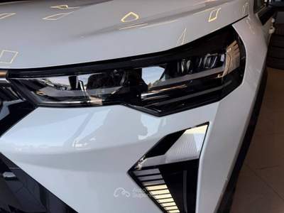 Mitsubishi ASX 1.3 MHEV 143cv Black Edition Bianco usata Mozzo