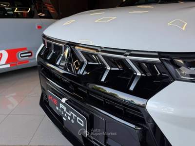 Mitsubishi ASX 1.3 MHEV 143cv Black Edition Bianco usata Mozzo