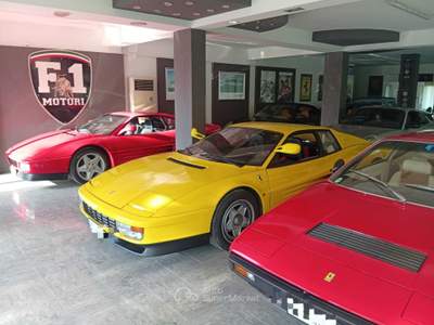 Ferrari Testarossa MONODADO/MONOSPECCHIO! MOTORE REVISIONATO FERRARI! Rosso usata Prato