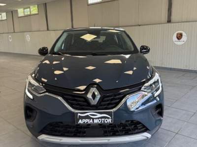Renault Captur CAPTUR 1.6 BENZINA IBRIDO Blu/Azzurro usata Giugliano in Campania