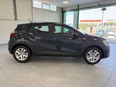 Renault Captur CAPTUR 1.6 BENZINA IBRIDO Blu/Azzurro usata Giugliano in Campania