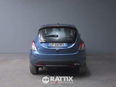 Lancia Ypsilon ypsilon 1.0 firefly hybrid gold s&s 70cv 5p.ti Blu/Azzurro usata Barzago