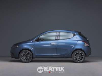 Lancia Ypsilon ypsilon 1.0 firefly hybrid gold s&s 70cv 5p.ti Blu/Azzurro usata Barzago