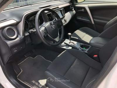 Toyota RAV4 2017 Toyota RAV4 2.5I Hybrid Dynamic Comfort LED Bianco usata Montecreto