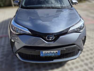 Toyota C-HR immatricolata N1 completamente deducibile usata Portici