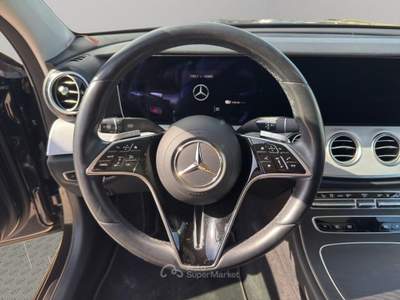 Mercedes-Benz Classe E 300 de EQ-POWER Premium Plus 4Matic 9G-Tronic Nero usata Roma