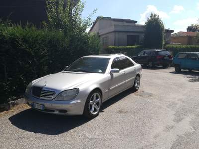Mercedes-Benz Classe S Auto sempre in box, non fumatore, veicolo pronto da usare Argento usata Voghera