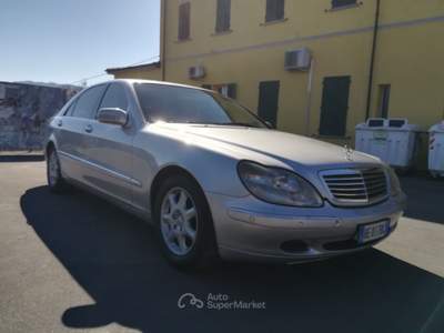 Mercedes-Benz Classe S Auto sempre in box, non fumatore, veicolo pronto da usare Argento usata Voghera