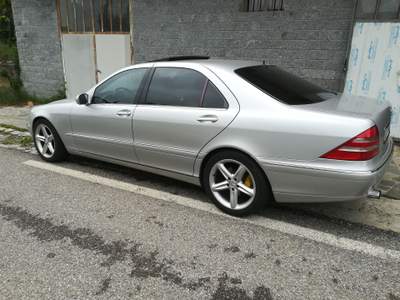 Mercedes-Benz Classe S Auto sempre in box, non fumatore, veicolo pronto da usare Argento usata Voghera