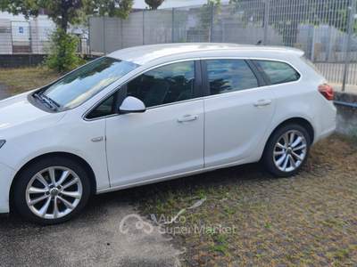 Opel Astra Full optional con autoradio touch Android Car play Bianco usata Pontinia