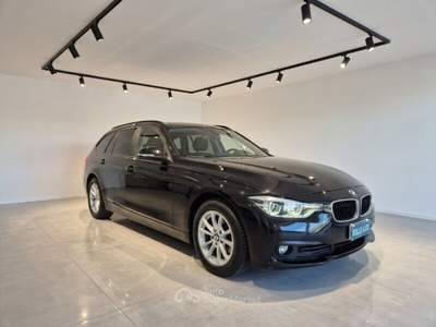 BMW Serie 3 318d 318d Touring Business Advantage aut. usata MONTECOSARO