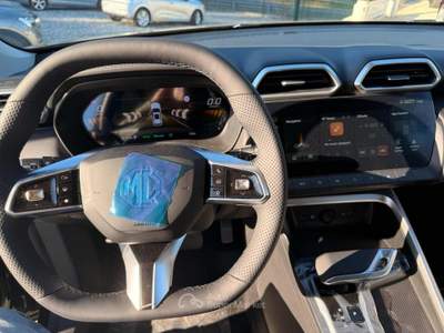 MG ZS 1.5 Hybrid+ Luxury Nero usata Teano