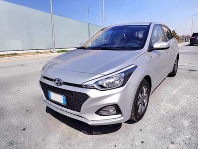 Hyundai i20 1.2 5 porte Econext Connectline Argento usata Cassacco