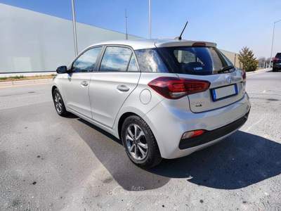 Hyundai i20 1.2 5 porte Econext Connectline Argento usata Cassacco