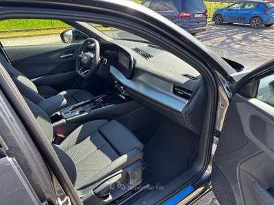 Audi Q3 SPB TDI Stronic SLine Black edition+TETTO+20"+LED Grigio usata Arsago Seprio