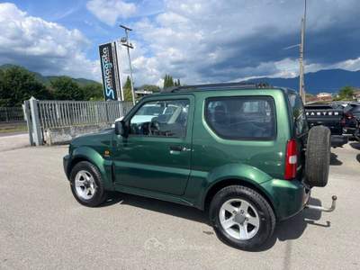 Suzuki Jimny 1.5 DDiS cat 4WD JLX Verde usata Alife