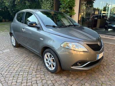 Lancia Ypsilon 1.3 MJT 5 porte Neopatentati Grigio usata ROSà
